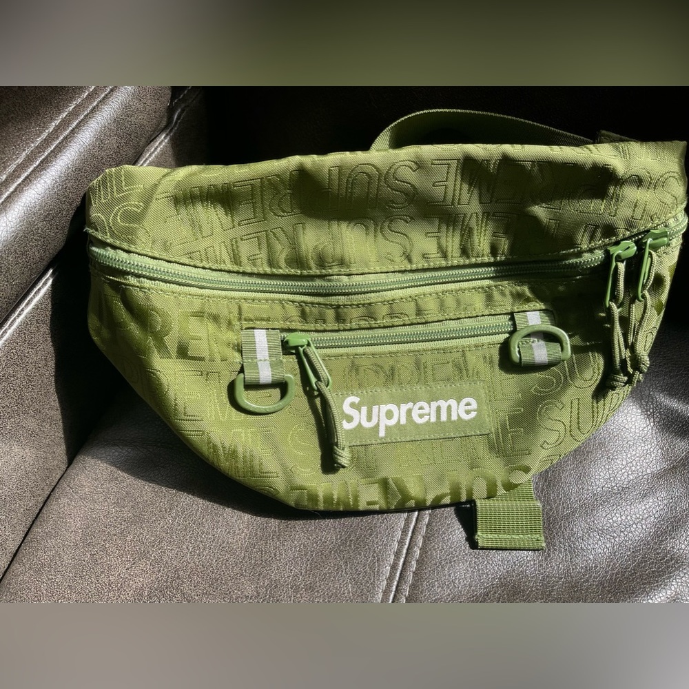 Olive Fanny pack. (: